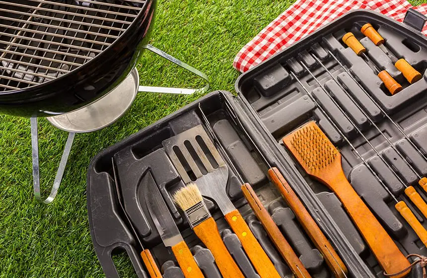 How to Clean Charcoal Grill Grates